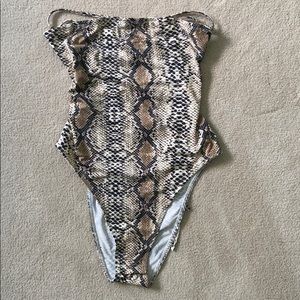 Lace Up Strapless Bodysuit